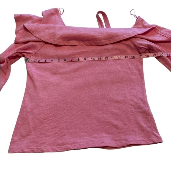 Asymmetrical Pink Ruffle Off The Shoulder Top - Size Medium - Picture 6 of 9